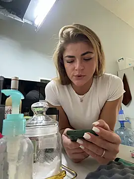 Donna Sun online show from 13, 3, 2025