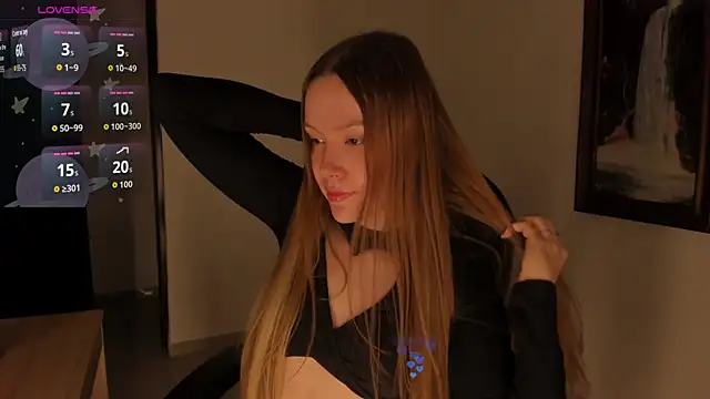 Snapshot of eilynxx chatting on 28, 11, 2025 eilynxx online show from 28, 11, 2025