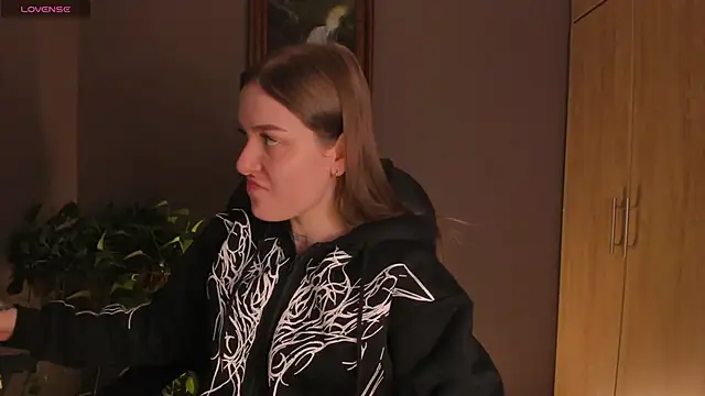 Snapshot of eilynxx chatting on 22, 2, 2025 eilynxx online show from 22, 2, 2025