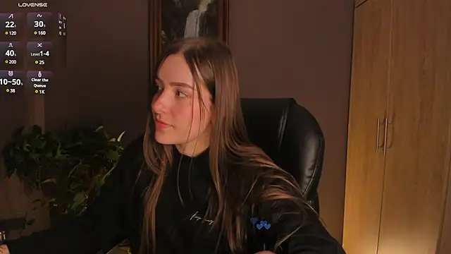 Snapshot of eilynxx chatting on 3, 2, 2025 eilynxx online show from 3, 2, 2025