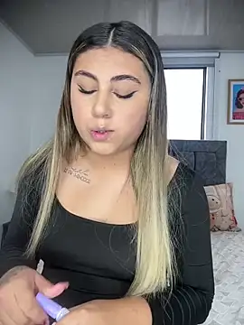 MeganCrow online show from 18, 12, 2025