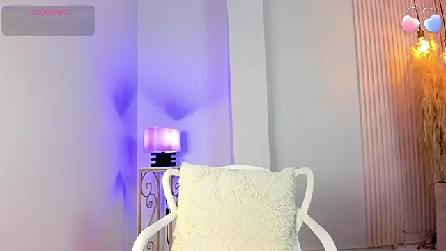 Snapshot of alana_rossetti chatting on 20, 6, 2026 alana rossetti online show from 20, 6, 2026