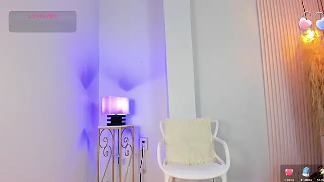 Snapshot of alana_rossetti chatting on 2, 7, 2026 alana rossetti online show from 2, 7, 2026