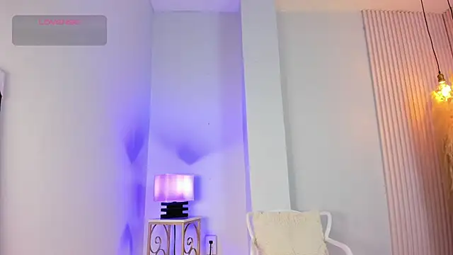 Snapshot of alana_rossetti chatting on 25, 6, 2026 alana rossetti online show from 25, 6, 2026