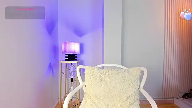 Snapshot of alana_rossetti chatting on 15, 7, 2026 alana rossetti online show from 15, 7, 2026