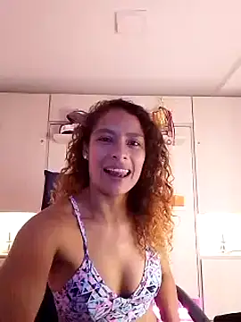 Snapshot of Zoedaniels chatting on 4, 3, 2025 Zoedaniels online show from 4, 3, 2025