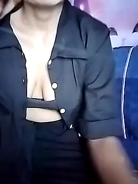 Snapshot of AKANSHA_7 chatting on 5, 11, 2025 AKANSHA 7 online show from 5, 11, 2025