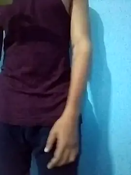 Snapshot of randit7 chatting on 4, 3, 2025 randit7 online show from 4, 3, 2025