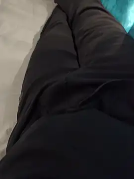 Snapshot of randit7 chatting on 2, 12, 2025 randit7 online show from 2, 12, 2025