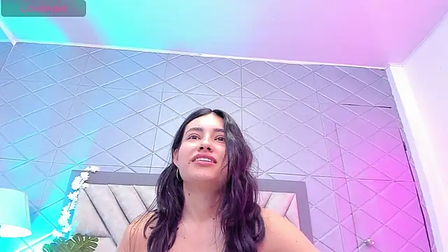 Snapshot of VioletRousse_ chatting on 3, 3, 2025 VioletRousse online show from 3, 3, 2025