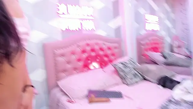 Snapshot of VioletRousse_ chatting on 23, 2, 2025 VioletRousse online show from 23, 2, 2025