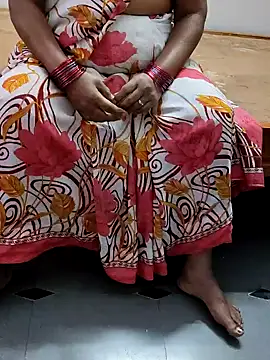 Snapshot of laxmitelugu78 chatting on 4, 2, 2025 laxmitelugu78 online show from 4, 2, 2025