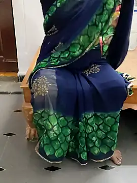 Snapshot of laxmitelugu78 chatting on 6, 2, 2025 laxmitelugu78 online show from 6, 2, 2025