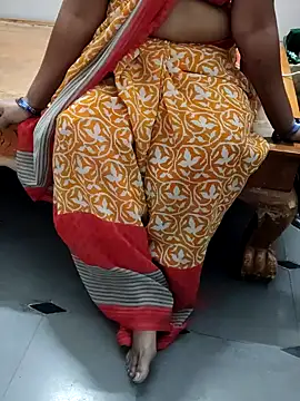 Snapshot of laxmitelugu78 chatting on 26, 1, 2025 laxmitelugu78 online show from 26, 1, 2025