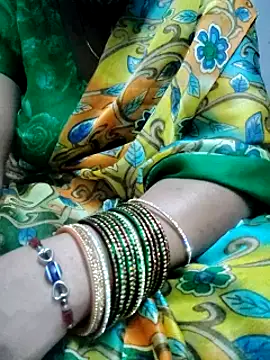 Snapshot of laxmitelugu78 chatting on 8, 3, 2025 laxmitelugu78 online show from 8, 3, 2025