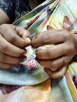 Snapshot of laxmitelugu78 chatting on 11, 3, 2025 laxmitelugu78 online show from 11, 3, 2025