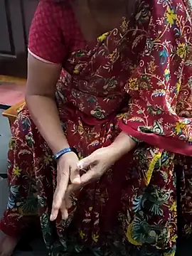 Snapshot of laxmitelugu78 chatting on 2, 2, 2025 laxmitelugu78 online show from 2, 2, 2025