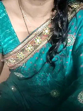 Snapshot of laxmitelugu78 chatting on 4, 11, 2025 laxmitelugu78 online show from 4, 11, 2025