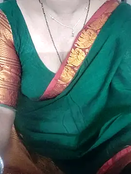 Snapshot of laxmitelugu78 chatting on 30, 10, 2025 laxmitelugu78 online show from 30, 10, 2025