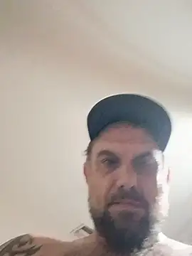 Snapshot of mrcox420 chatting on 3, 8, 2026 mrcox420 online show from 3, 8, 2026