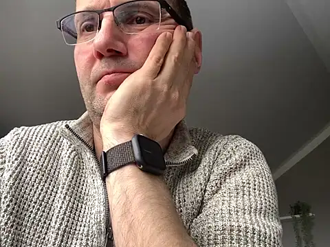 Snapshot of The_Rocket chatting on 17, 2, 2025 The Rocket online show from 17, 2, 2025