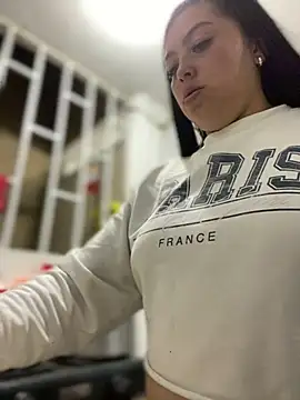 Im-Allysoon online show from 1, 2, 2025