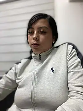 Im-Allysoon online show from 5, 2, 2025