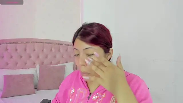 Snapshot of Kendall__Fox chatting on 25, 10, 2025 Kendall Fox online show from 25, 10, 2025