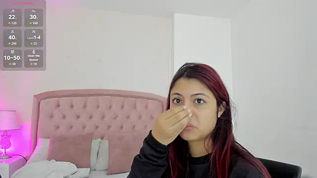 Snapshot of Kendall__Fox chatting on 15, 11, 2025 Kendall Fox online show from 15, 11, 2025