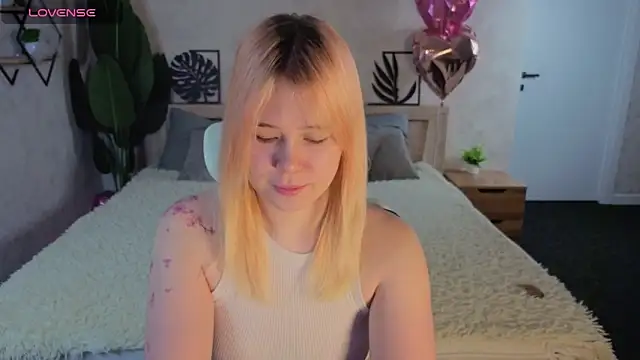 Amy Kimberlly online show from 6, 3, 2026