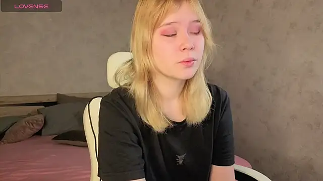 Amy Kimberlly online show from 10, 11, 2025