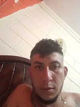 Snapshot of carlospiolinz chatting on 24, 10, 2025 carlospiolinz online show from 24, 10, 2025