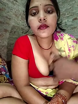 Snapshot of Simrandeshipp chatting on 18, 5, 2026 Simrandeshipp online show from 18, 5, 2026