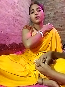 Snapshot of Simrandeshipp chatting on 22, 3, 2025 Simrandeshipp online show from 22, 3, 2025