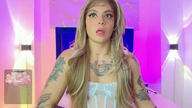 Snapshot of REBECA_VALENTINE chatting on 27, 1, 2025 REBECA VALENTINE online show from 27, 1, 2025