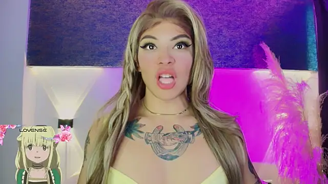 Snapshot of REBECA_VALENTINE chatting on 2, 3, 2025 REBECA VALENTINE online show from 2, 3, 2025