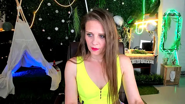 Snapshot of EmiliaBedy chatting on 7, 6, 2026 EmiliaBedy online show from 7, 6, 2026