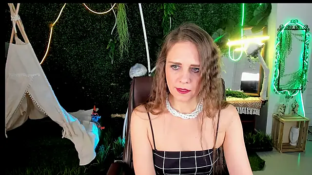 EmiliaBedy online show from 14, 12, 2025