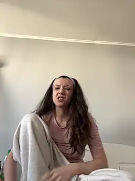 bunnythetailor online show from 11, 3, 2026