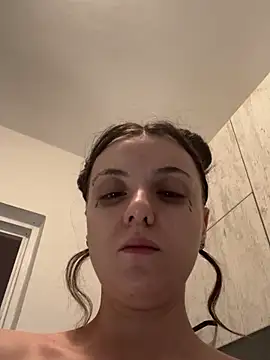 Snapshot of bunnythetailor chatting on 1, 2, 2025 bunnythetailor online show from 1, 2, 2025