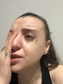 bunnythetailor online show from 9, 4, 2026