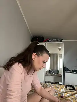 bunnythetailor online show from 4, 4, 2026