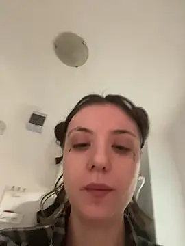 Snapshot of bunnythetailor chatting on 2, 2, 2025 bunnythetailor online show from 2, 2, 2025