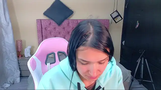 Sofii cutee online show from 18, 12, 2025