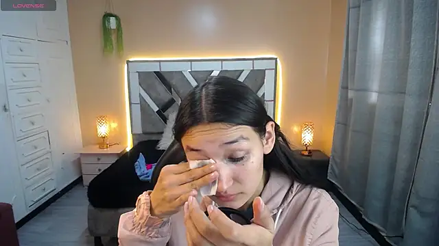 Sofii cutee online show from 13, 3, 2025