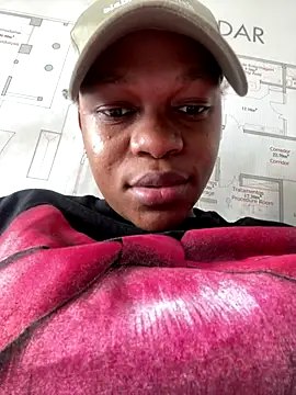 Boneca25 online show from 29, 10, 2025