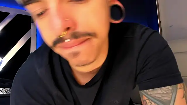 Snapshot of kaletattoo chatting on 4, 6, 2026 kaletattoo online show from 4, 6, 2026