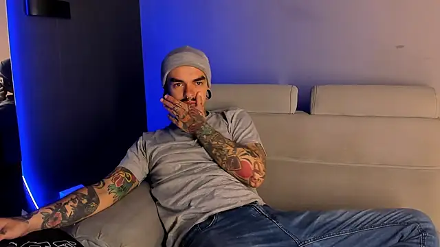 Snapshot of kaletattoo chatting on 7, 5, 2026 kaletattoo online show from 7, 5, 2026