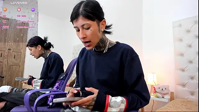 esmeralda06 online show from 13, 3, 2026