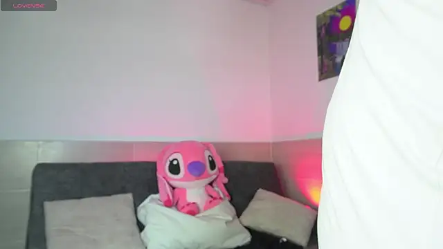 Ximena  1 online show from 12, 10, 2025